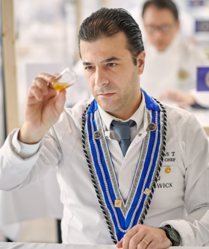 11 gm Award Winner Gift box