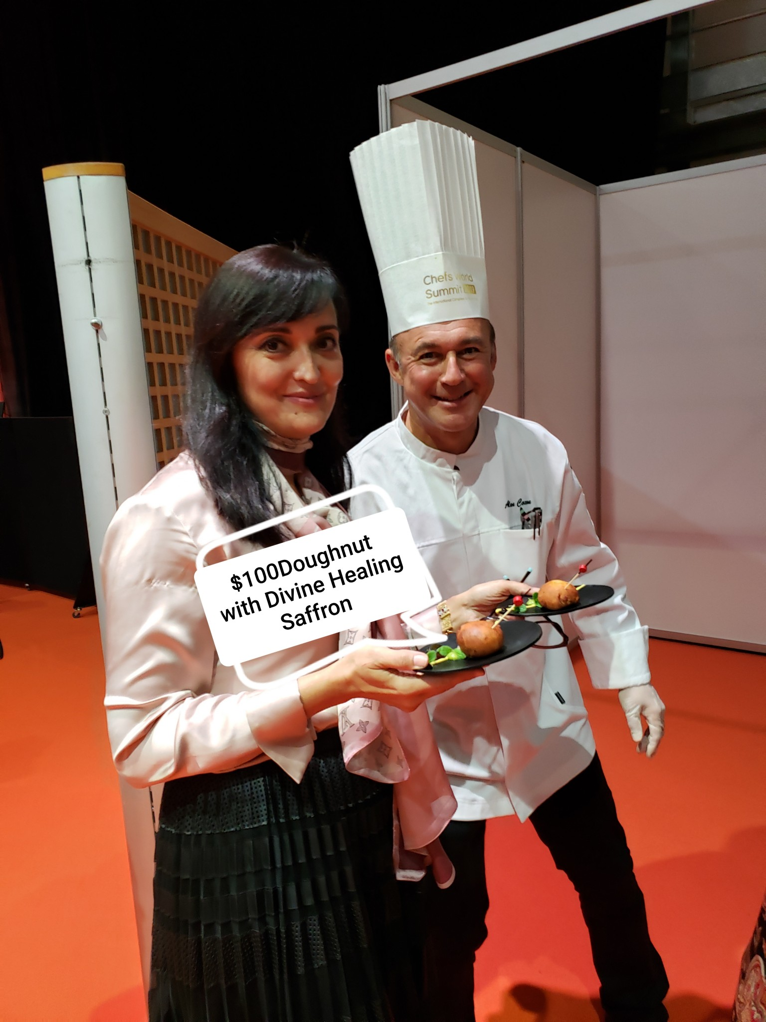 2019 Chef Summit - Alan Coxon Multi  made $1000 donut with Divine Saffron